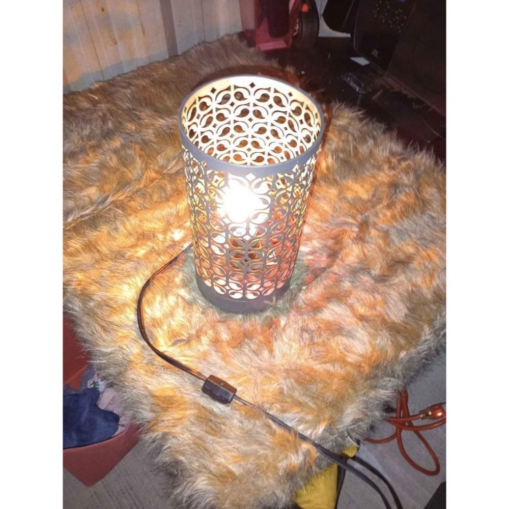 Lamp - Picture 2 of 4